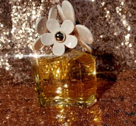 Marc Jacobs Daisy Perfume 🌻