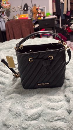 Michael Kors Small Bucket Crossbody