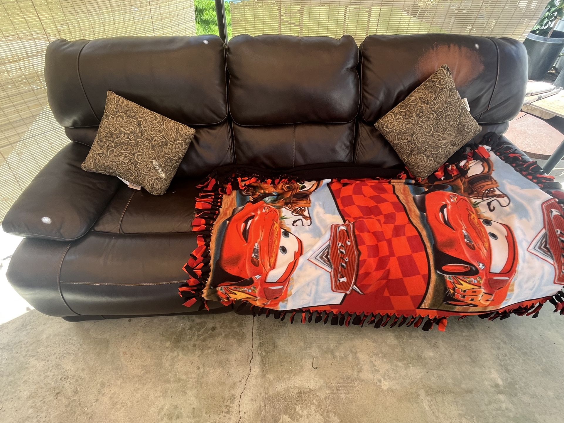 💫BEAUTIFUL BROWN LEATHER COUCH💫