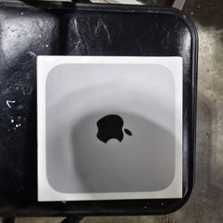 Apple Mini (Model (2686)