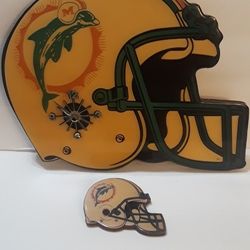 Miami Dolphins Wood Clock And Wood Magnet