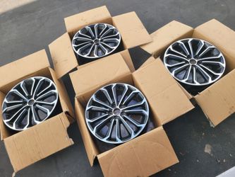 Used original wheels 17" Toyota corolla Toyota matrix Scion XD Bolt pattern 5×100mm