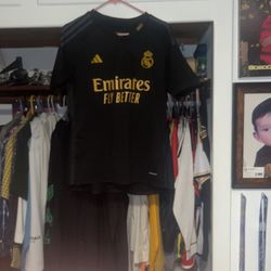 Real Madrid 23/24 3rd Kit 