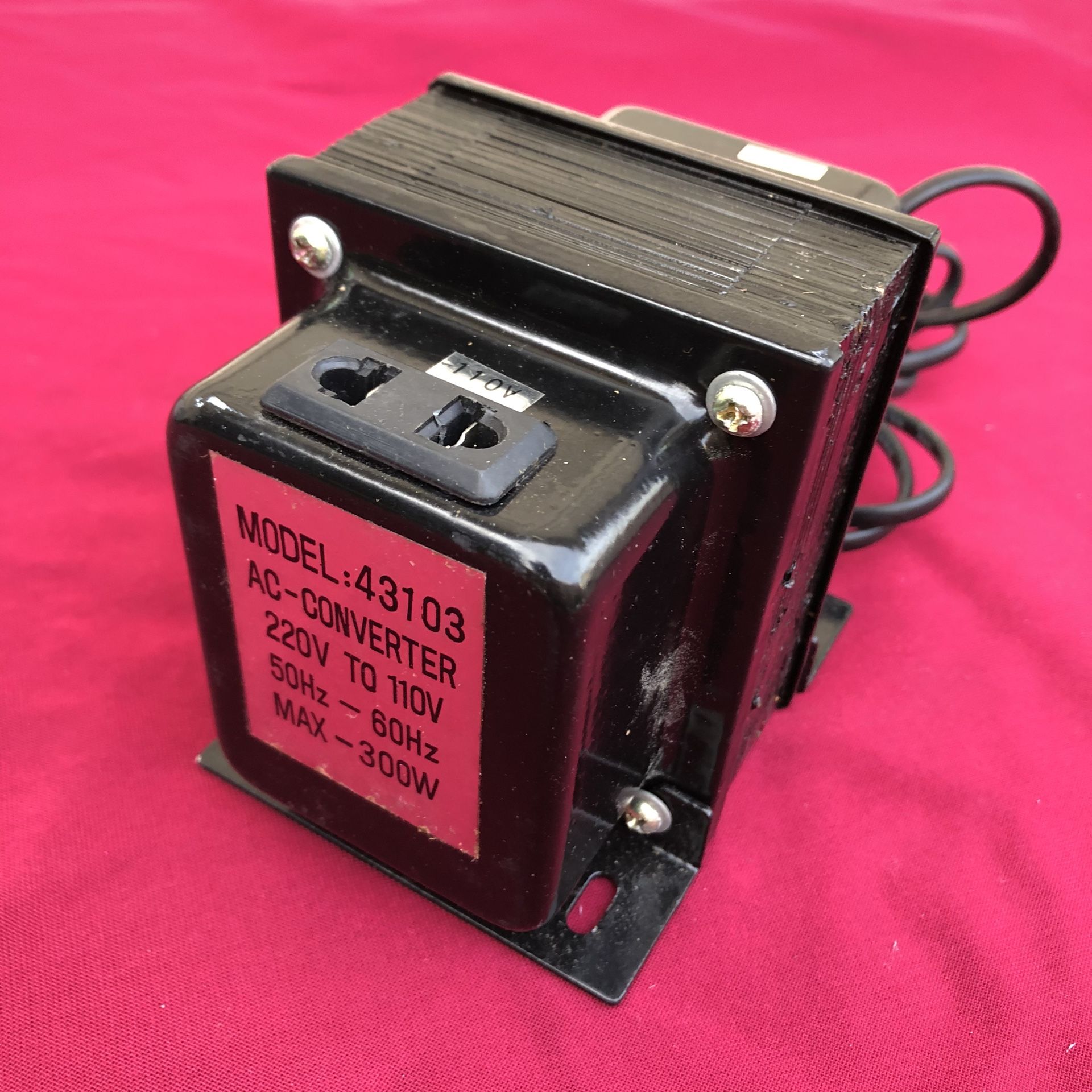 Step Down Converter 220V to 110V (300W)