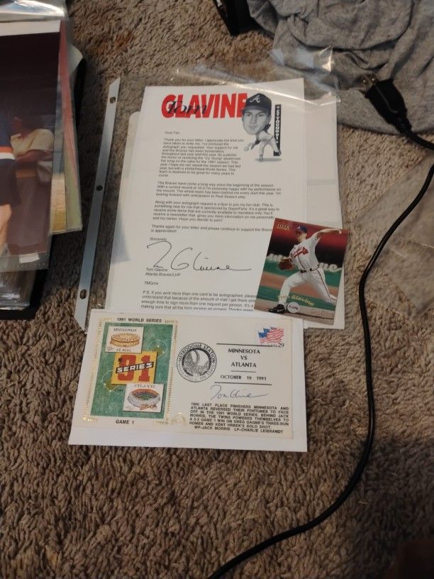 Tom Glavine Autographed Memorabilia & Personal Fan Letter Small lot