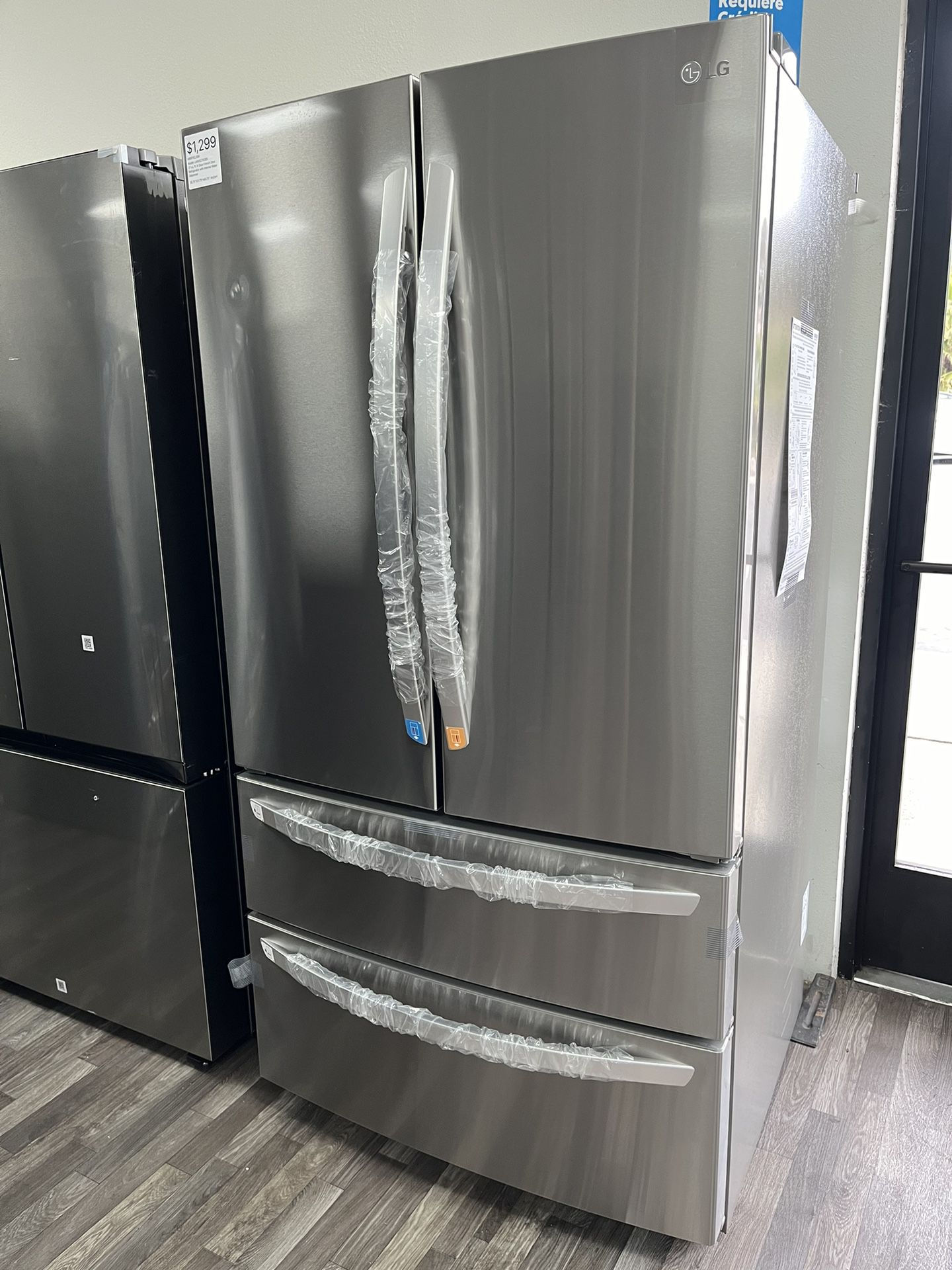 (MSRP $2399 / NOW $1299) 27 Cu Ft 4-Door French Door Refrigerator w/ Internal Water Dispenser