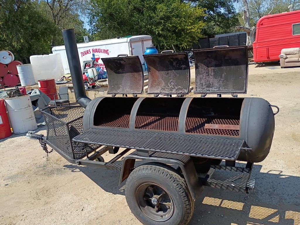 Barbecue Pit