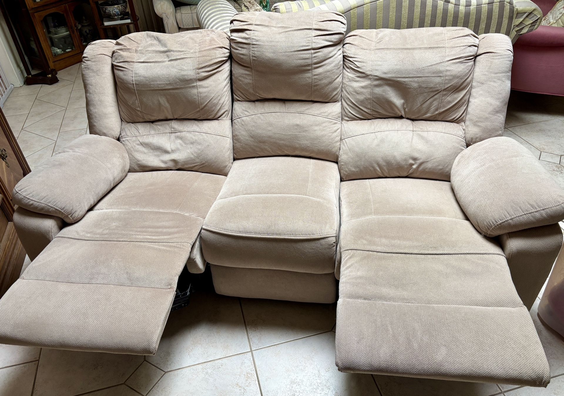Very Nice Comfortable sofa $350 /best Offer-Immaculate Condition