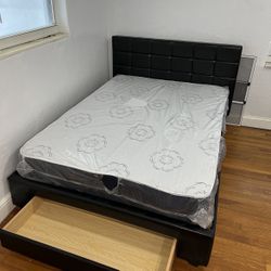 Full Size Bed Frame And Mattress Free 🚚 