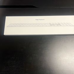 Magic Keyboard With Numeric Keypad