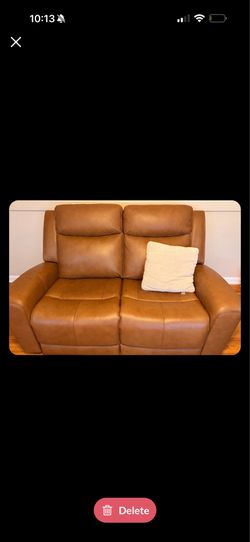 Kuka Home leather Loveseat