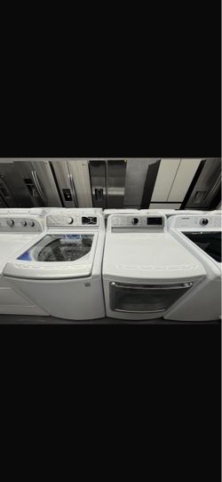 LG Washer and Dryer Set / Lavadora y Secadora