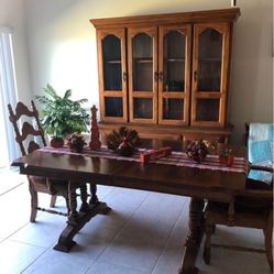 Dining room table and hutch