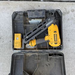 Dewalt Finish Nailer 