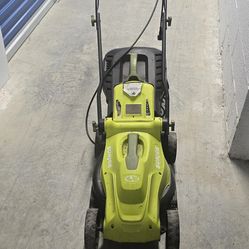 Sun Joe MJ400E 12-Amp 13-Inch Electric Lawn Mower w/ Grass Collection Bag