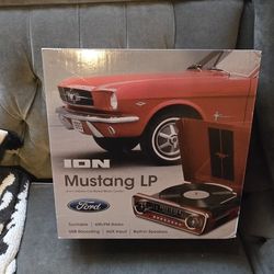 ION Audio Mustang LP