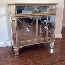 Mirrored Cabinet Console