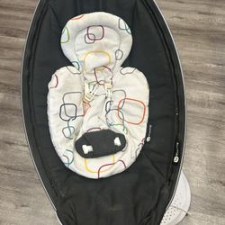 4 Moms Baby Swing 