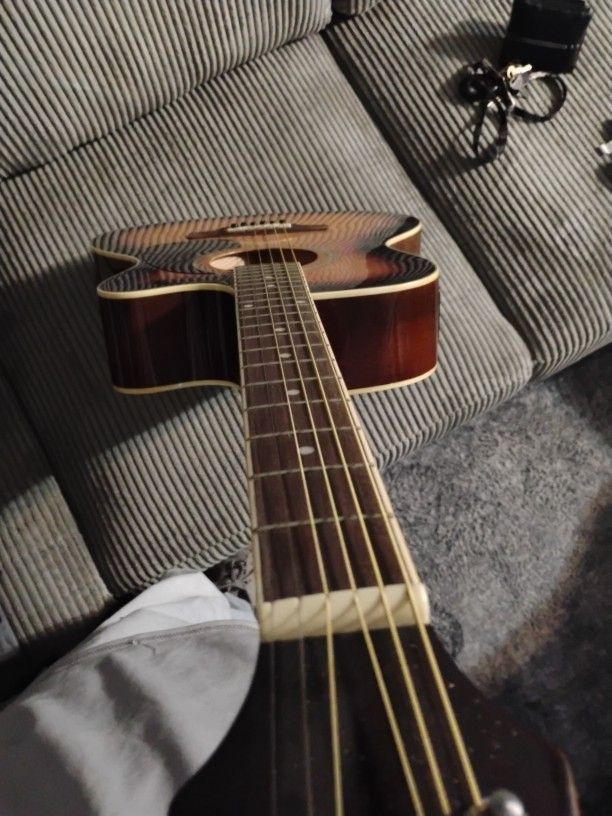 Mitchell Guitar Acoustic Powered