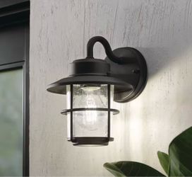 New wall lantern black