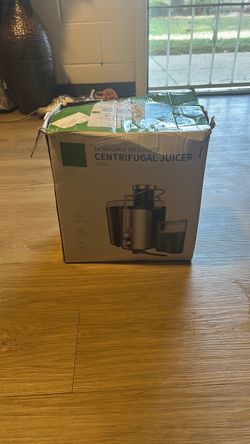 Centrifugal Juicer with Extra-Large Feed Chute GS353