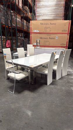 Dining table 8 chairs