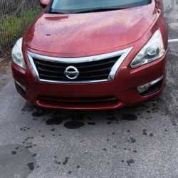 Nissan Altima  S