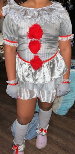 Pennywise girls costume