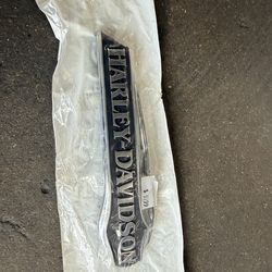 Harley Davidson touring tank badge