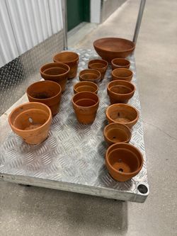 15 ceramic platting pots $30 for all