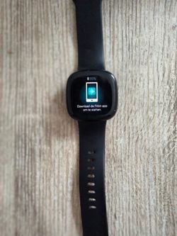 Fitbit Smartwatch Black Silicone Band w/Charger and Box