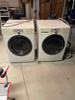 Kenmore Washer and dryer