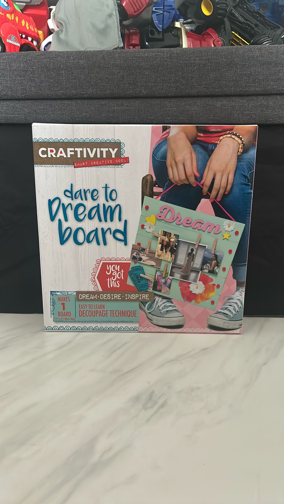 Craftivity Dare to Dream Board, SEALED