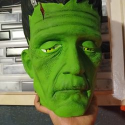 Frankenstein Statue 