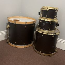 (brown/ leather type, gold) 4 piece drum set