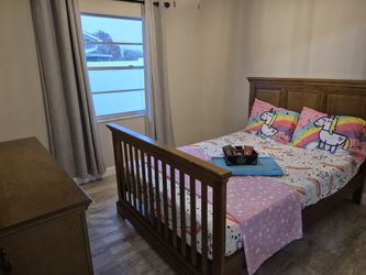 Bedroom set for sale.