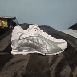 Brand New And Original Women Nike Shox Sneakers Size 6.5 