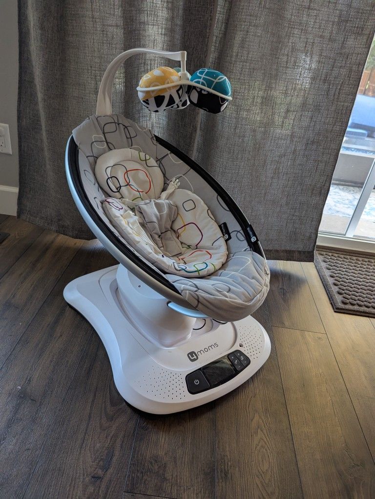 4moms Mommaroo Baby Swing
