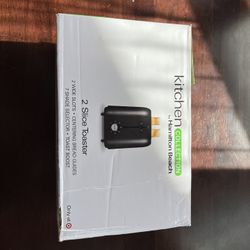 Brand new Never Used Toaster