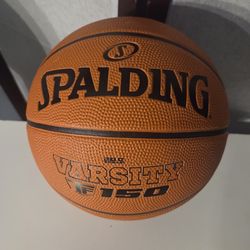 New Spalding Varsity TF150 basketball