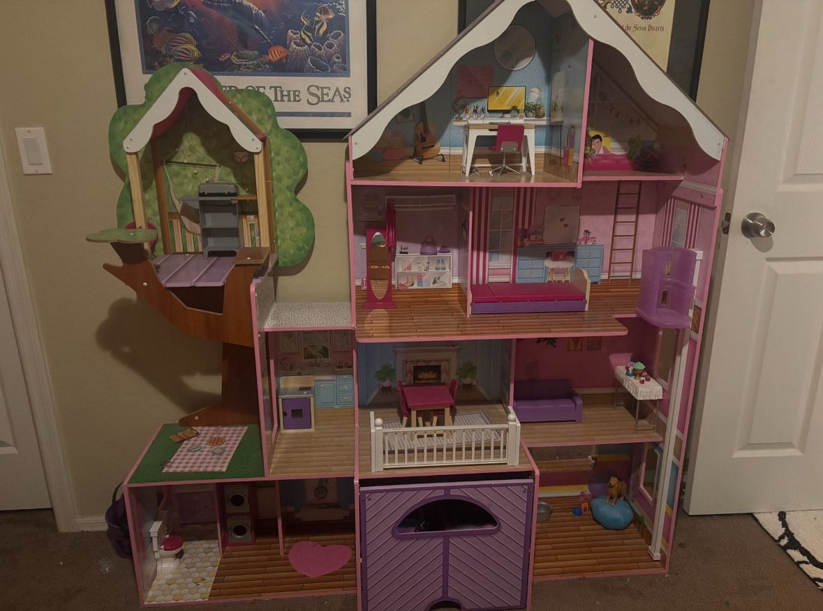 Doll House