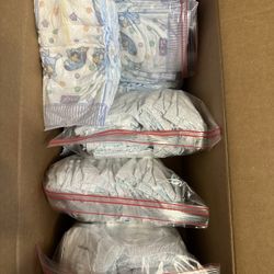 Size 4 Diapers!- 78ct