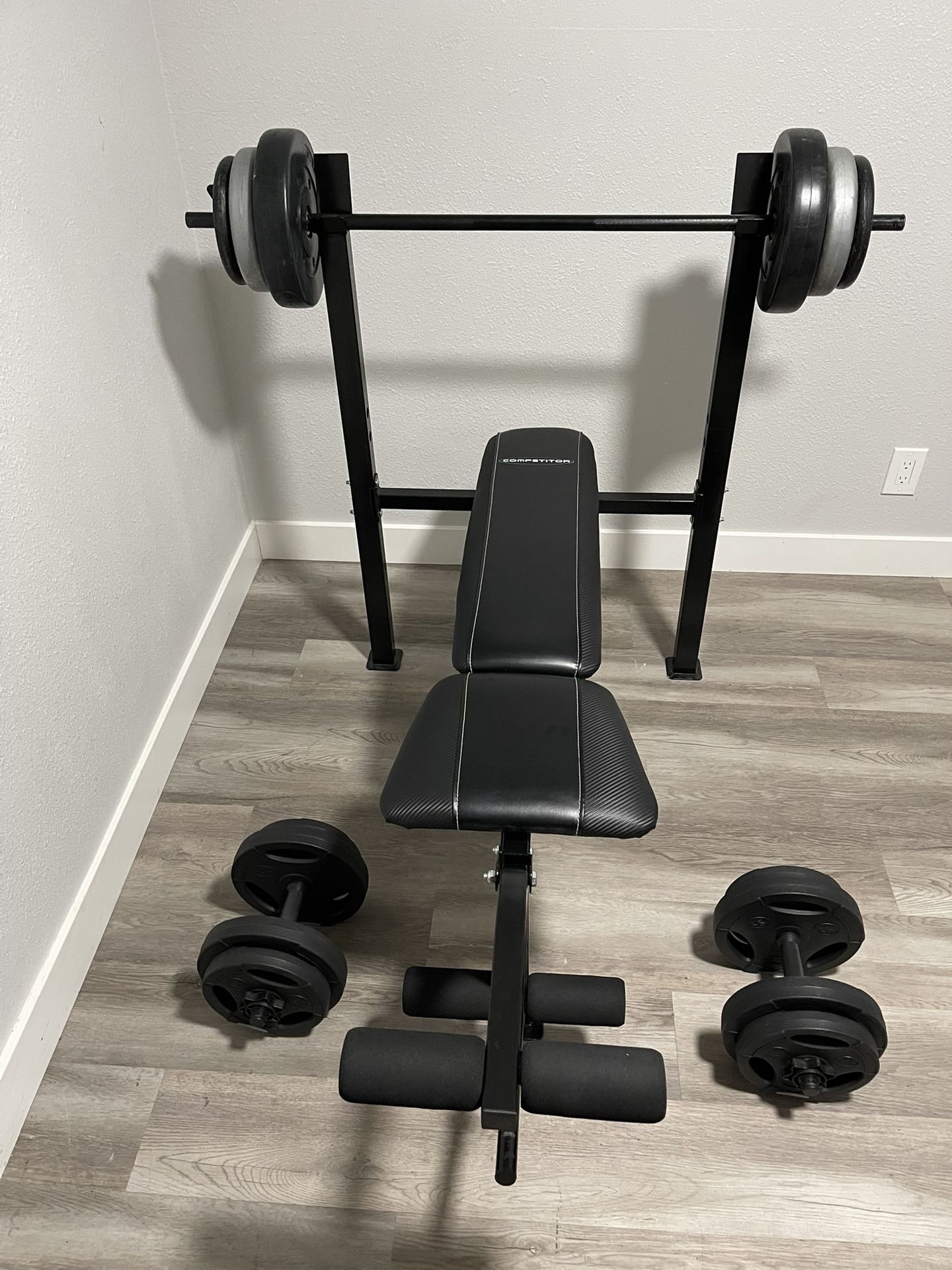 Bench press with weights and dumbbells