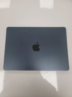 Apple - MacBook Air 13-inch Laptop - M3 Chip (Pre-Owned) 8GB RAM / 256GB SSD Excellent Midnight