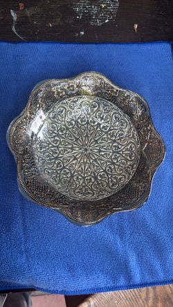 Glass bowl with silver
