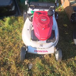 21 Honda Mower 3in 1
