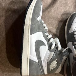 Air Jordan 1 Retro High OG Atmosphere Grey