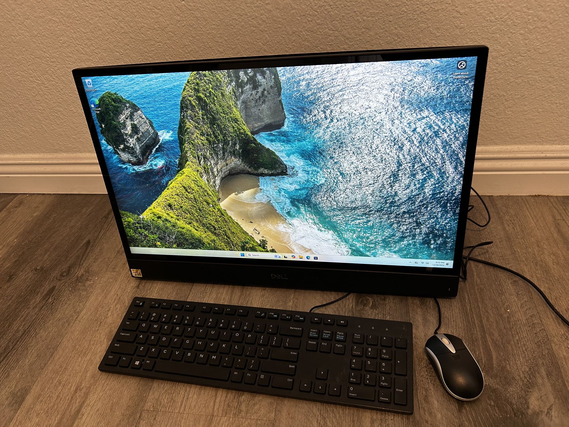 Dell Inspiron 3475 All-in-One Desktop – 24” Screen | 8GB RAM | 128G ySSD | Windows 11