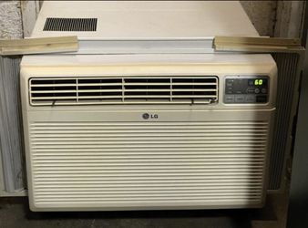 LG Window Air Conditioner AC with Remote 18,000 Btu 230v