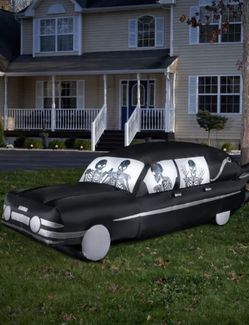 Inflatable Hearst With Skeletons 